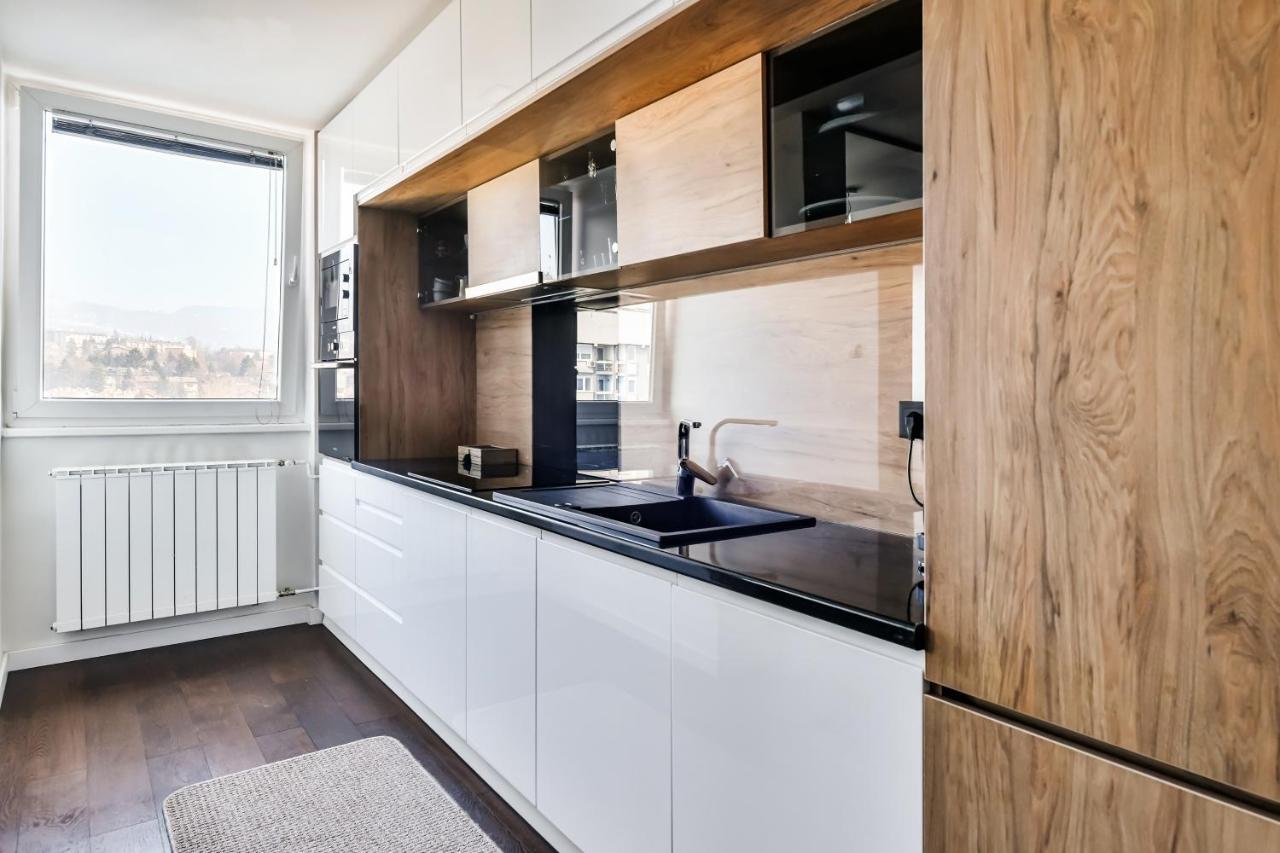 2 Bedroom Penthouse In City Center, Free Parking Сараево Экстерьер фото