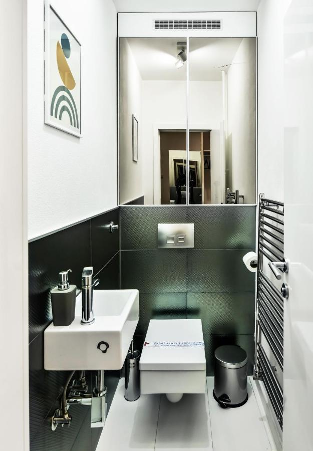 2 Bedroom Penthouse In City Center, Free Parking Сараево Экстерьер фото